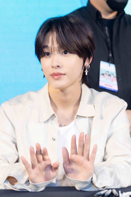 RIKU--2--JOY-CLUB-x-NCT-WISH-poppop-FANSIGN-in-BANGKOK-2432df9de56b82769.jpg