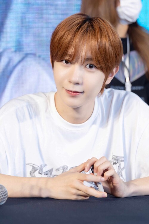 RYO--2--JOY-CLUB-x-NCT-WISH-poppop-FANSIGN-in-BANGKOK-2a2e1387ea5a30575.jpg