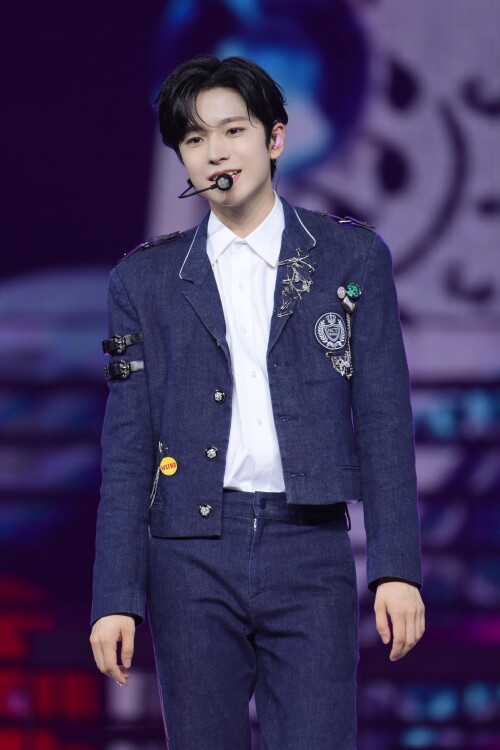 YUSHI--1-2025-NCT-WISH-ASIA-TOUR-LOG-in-BANGKOKd2c1548dbc4904c8.jpg