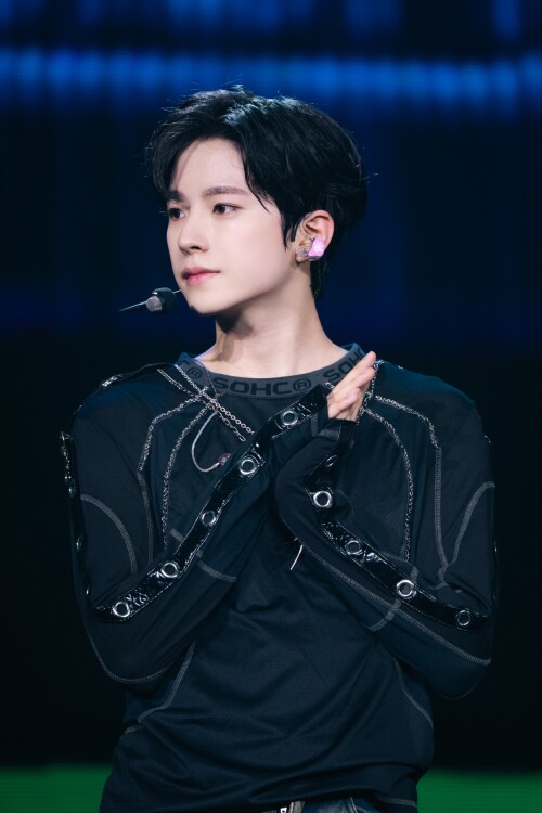 YUSHI--2-2025-NCT-WISH-ASIA-TOUR-LOG-in-BANGKOKee37efc7308acbf4.jpg