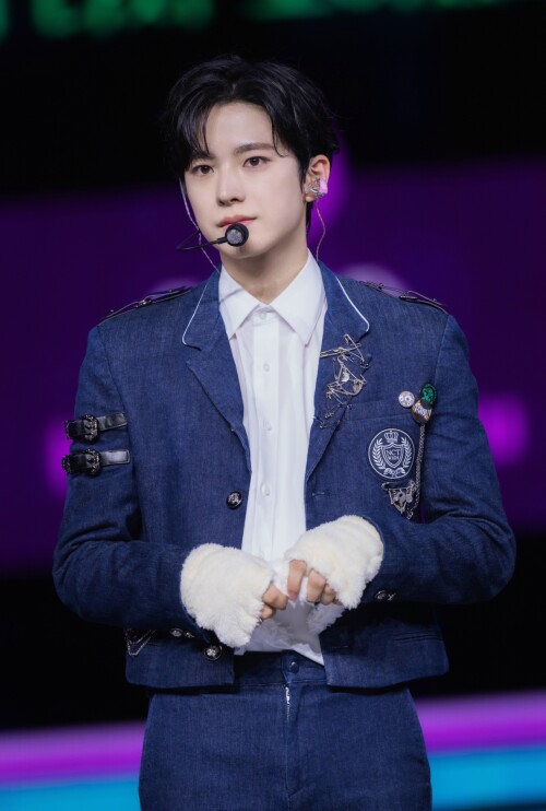 YUSHI--4-2025-NCT-WISH-ASIA-TOUR-LOG-in-BANGKOKc54311dbda1809f5.jpg