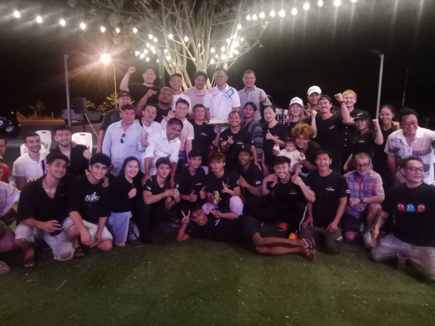 "ครูหนึ่ง" ฉัตรชัย สาสกุล อดีตแชมป์โลก  WBC สภามวยโลก รุ่นฟลายเวท112 ปอนด์