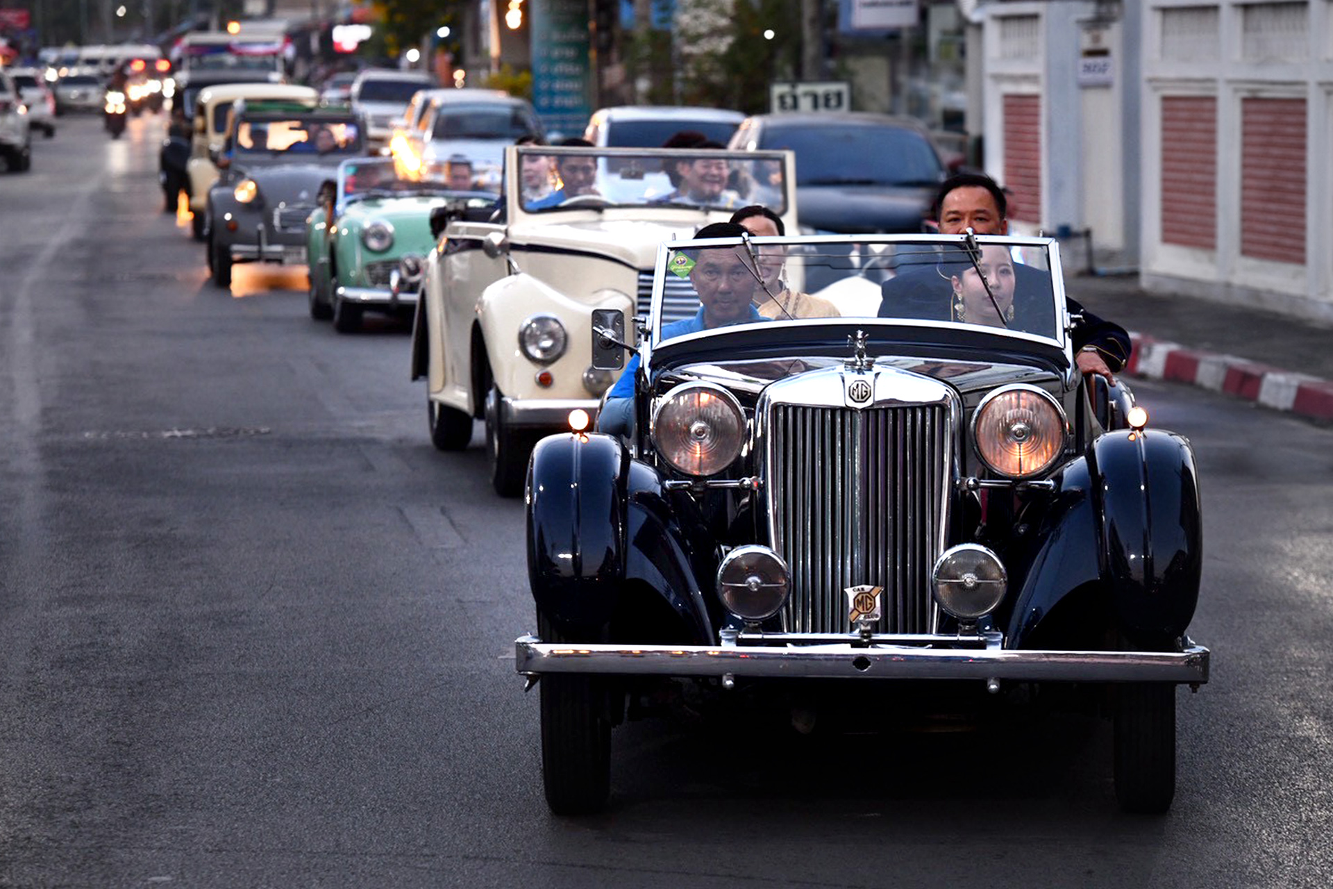 สมาคมรถโบราณ ร่วมเปิดงานพระนครคีรี-เมืองเพชร ครั้งที่ 39