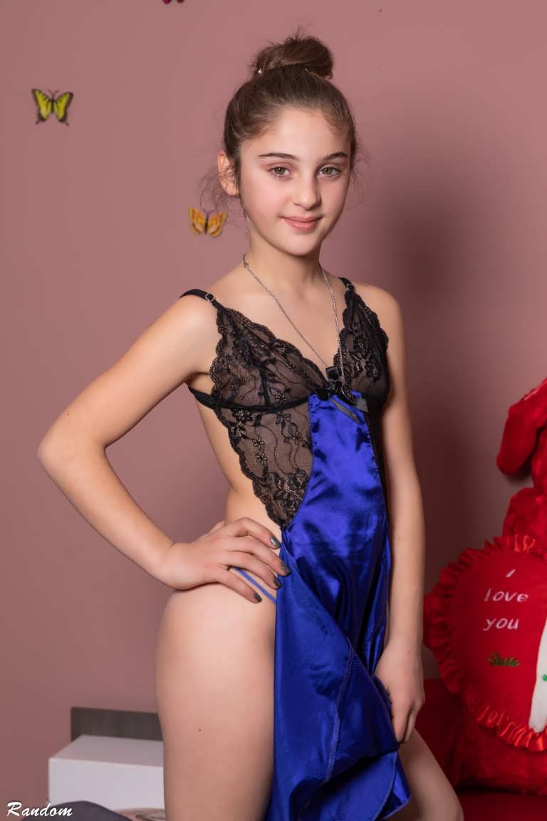 [Image: Olivia-015-random28b7f6cdae036567.jpg]