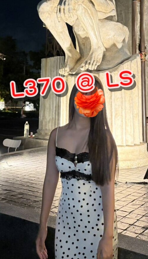 1821283
