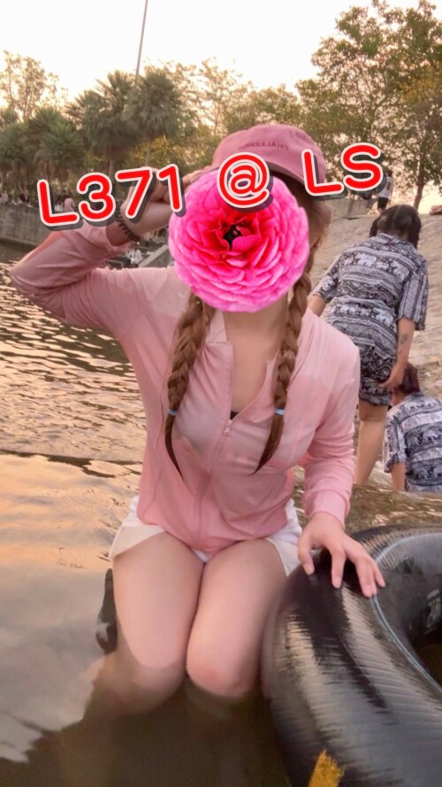 1821447